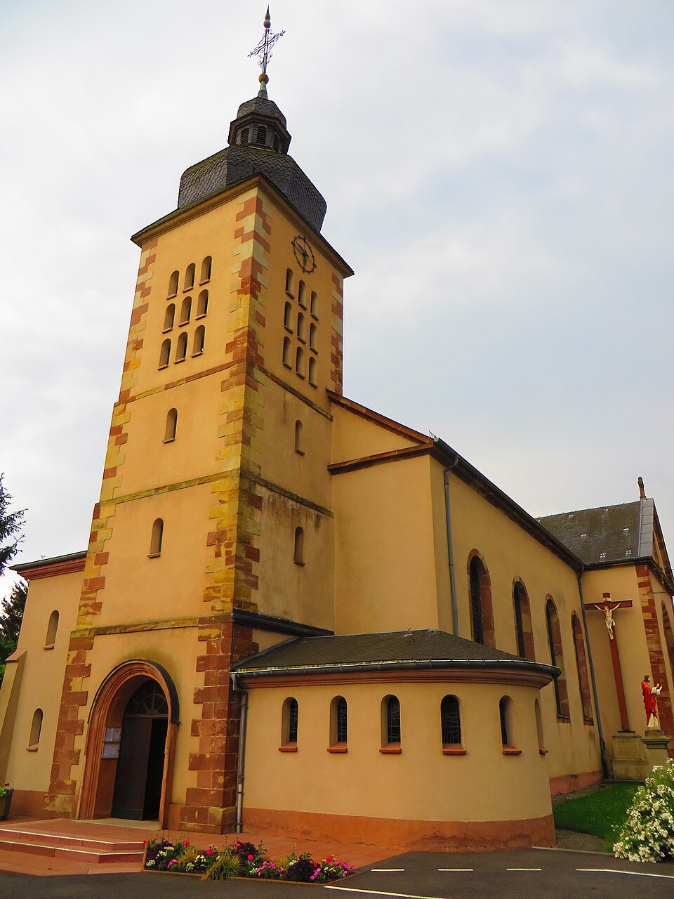 Neufgrange Église Saint — Michel