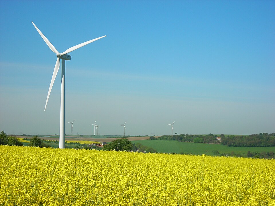 Niedervisse village et éoliennes