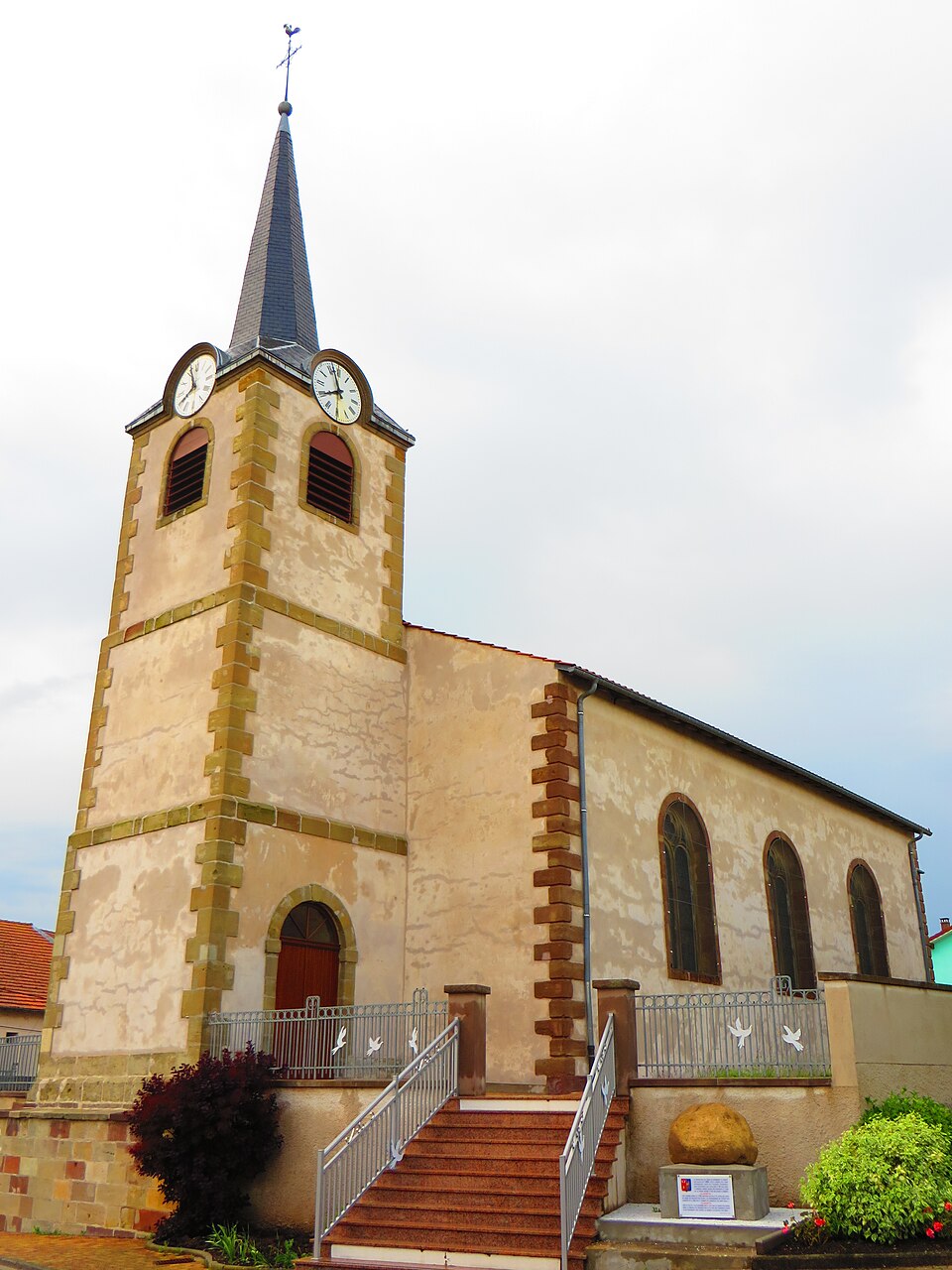 Racrange Église Saint — Léger