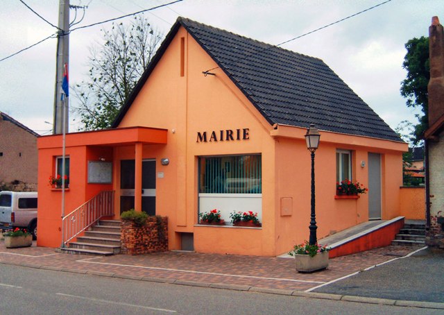 Mairie — de — Zilling — juin — 2004