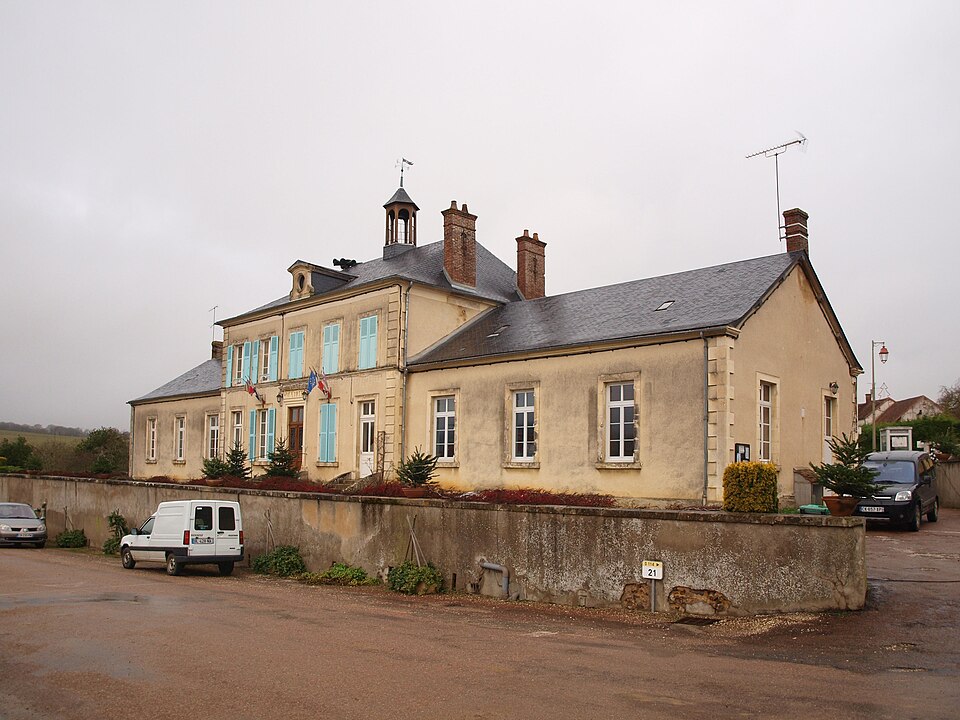 Dampierre — sous — Bouhy — mairie