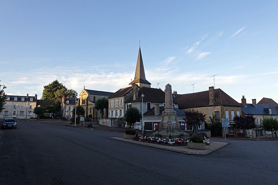 Lucenay — les — aix
