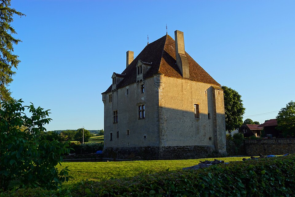 Lurcy Le Bourg, Logis du Prieur XIV — XV — XVIIeme
