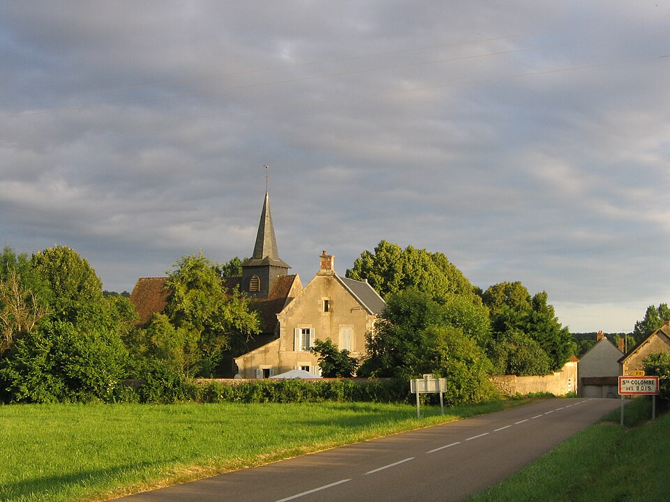Sainte Colombe des Bois église et presbytère