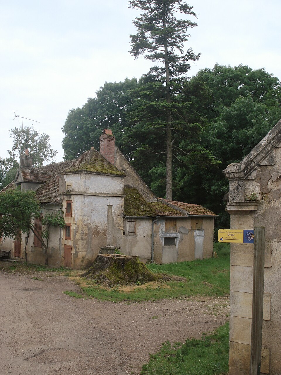 Le chemin de Compostelle passe à Thurigny (Nièvre, Fr)
