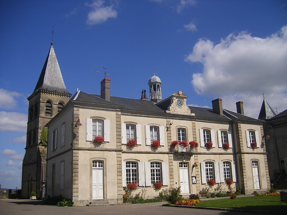 FR — 58 — Saint — Révérien1