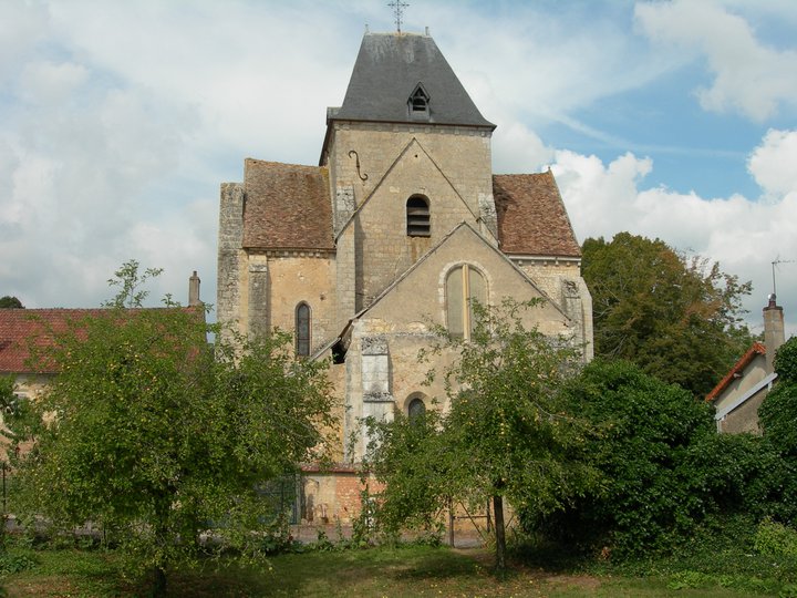 St Verain, église Médiévale