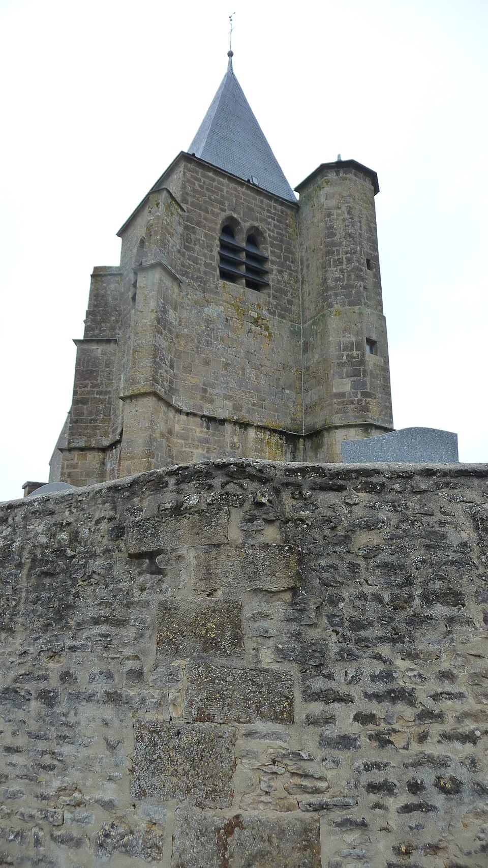 Saizy église clocher