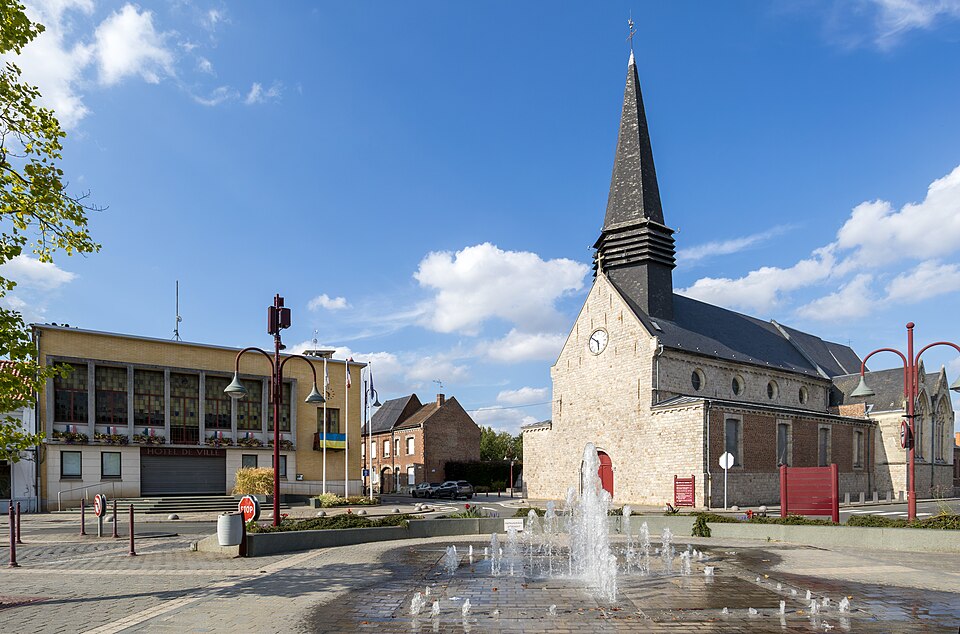 Mairie et église de Pecquencourt
