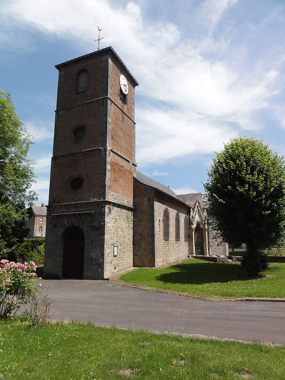 Saint — Waast — la — Vallée (Nord, Fr) église