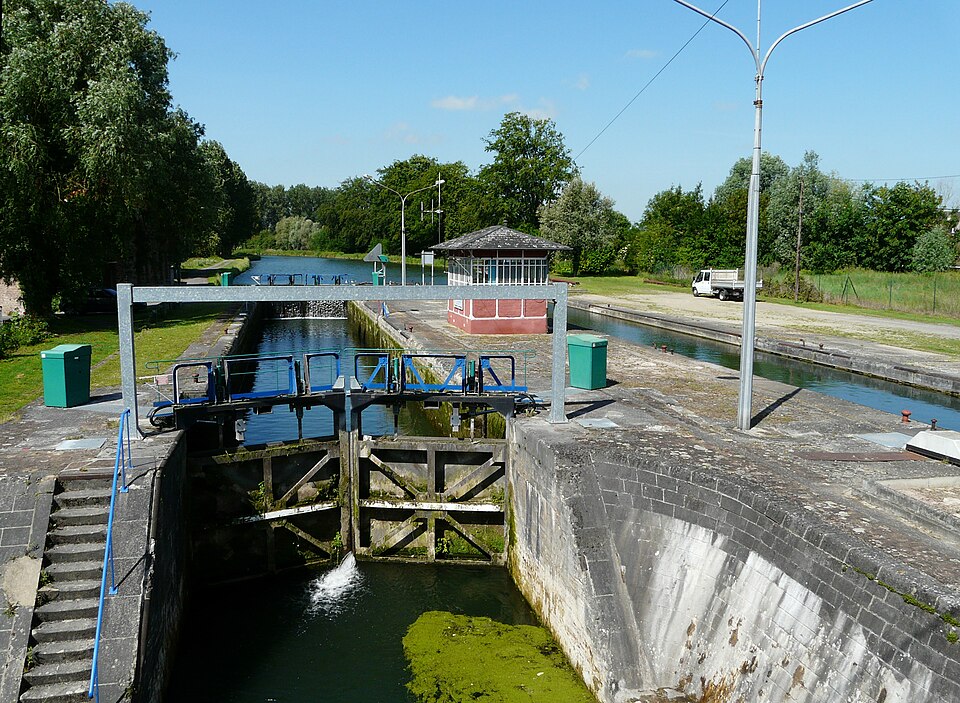 Canal de l'escaut thun — l'évêque
