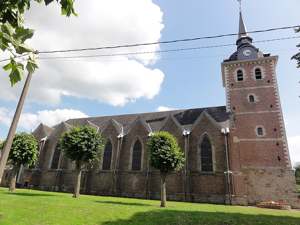 Vertain (Nord, Fr) église, coté nord