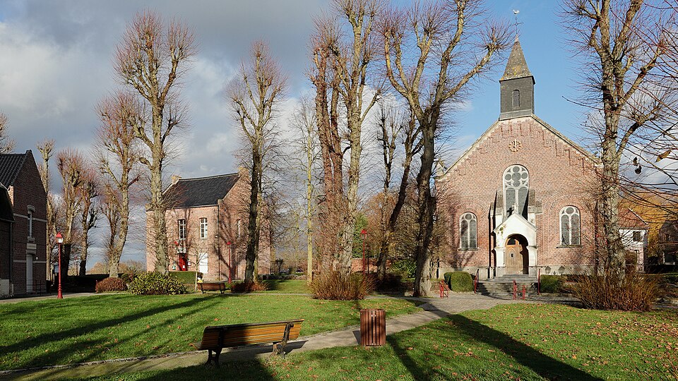 Place du Mont Tilleul — Villers — au — Tertre
