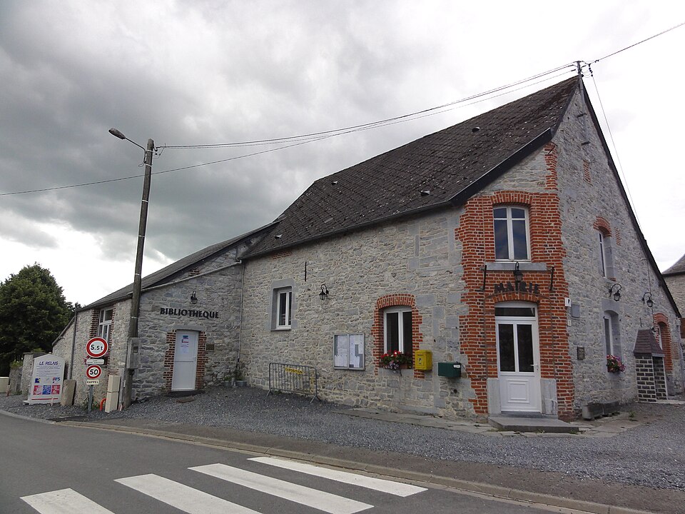 Wallers — en — Fagne (Nord, Fr) mairie et bibliothèque