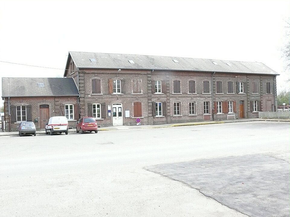 Gare d'Abancourt — Extérieur
