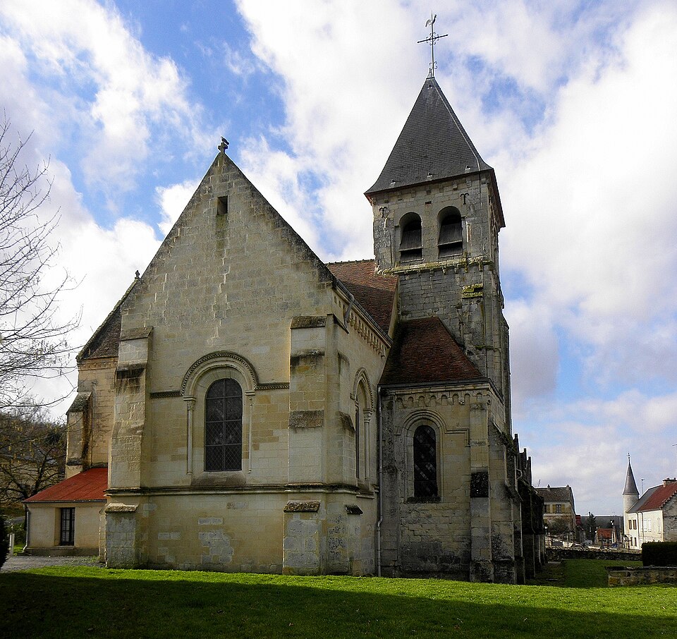 Bonneuil — en — Valois (60) Église Saint — Martin 03