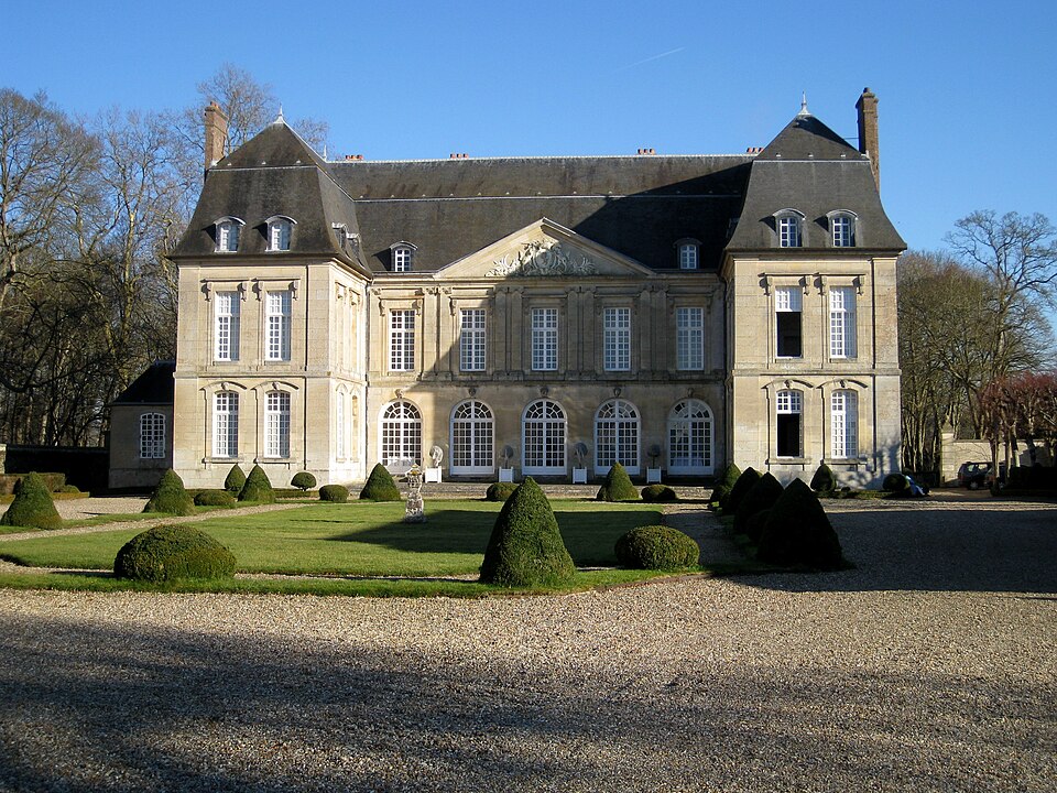 Boury — chateau — 1