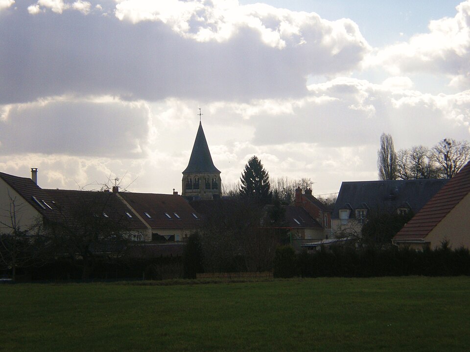 Breuil — le — Sec — Vue générale depuis l'étang 3