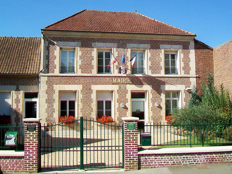 Canly (60), mairie, rue des Écoles