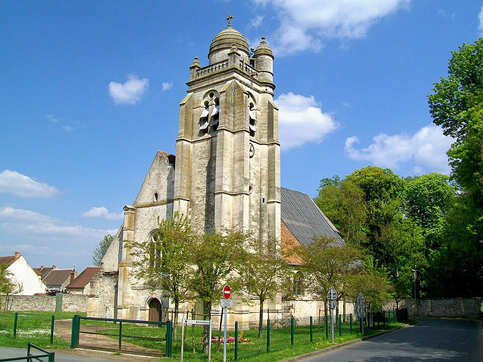 La Chapelle — en — Serval (60), église