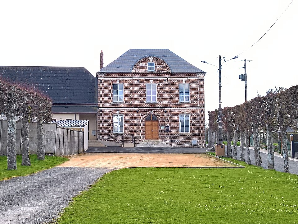 Daméraucourt — La mairie — WP 20190316 14 13 52 Pro