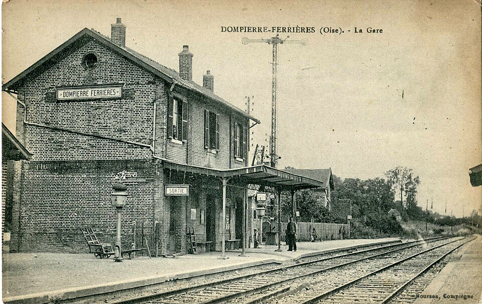 Boursez — DOMPIERRE — FERRIERES — La gare