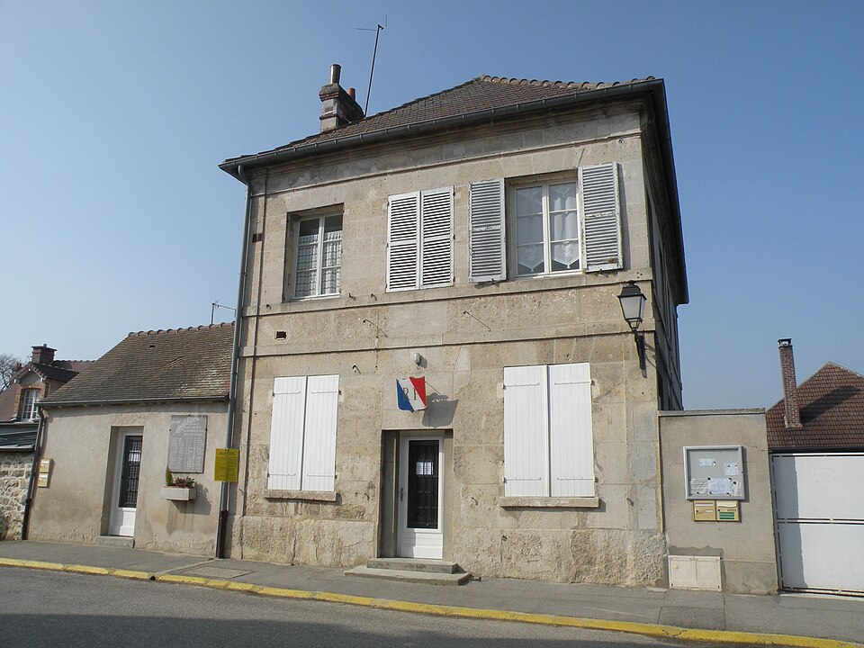 Fresnoy le luat mairie