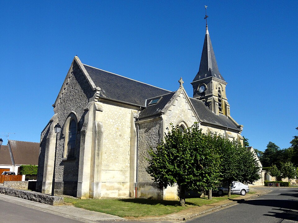 Gondreville (60), église Saint — Martin, vue depuis le sud — est
