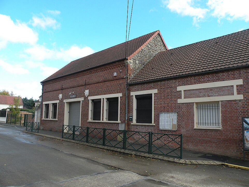 Lachapelle — Saint — Pierre mairie 1