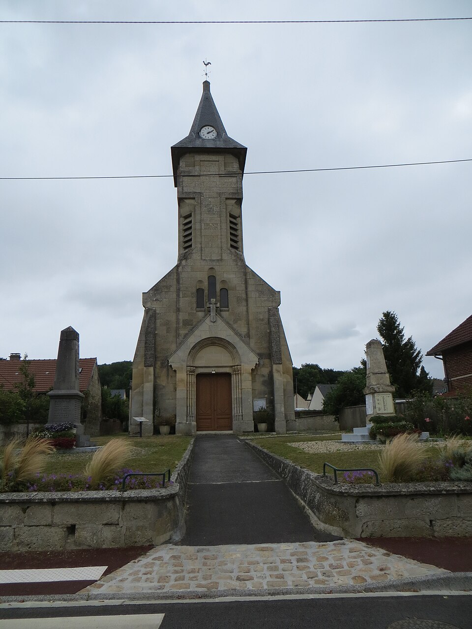 Machemont — Église Saint — Sulpice 1