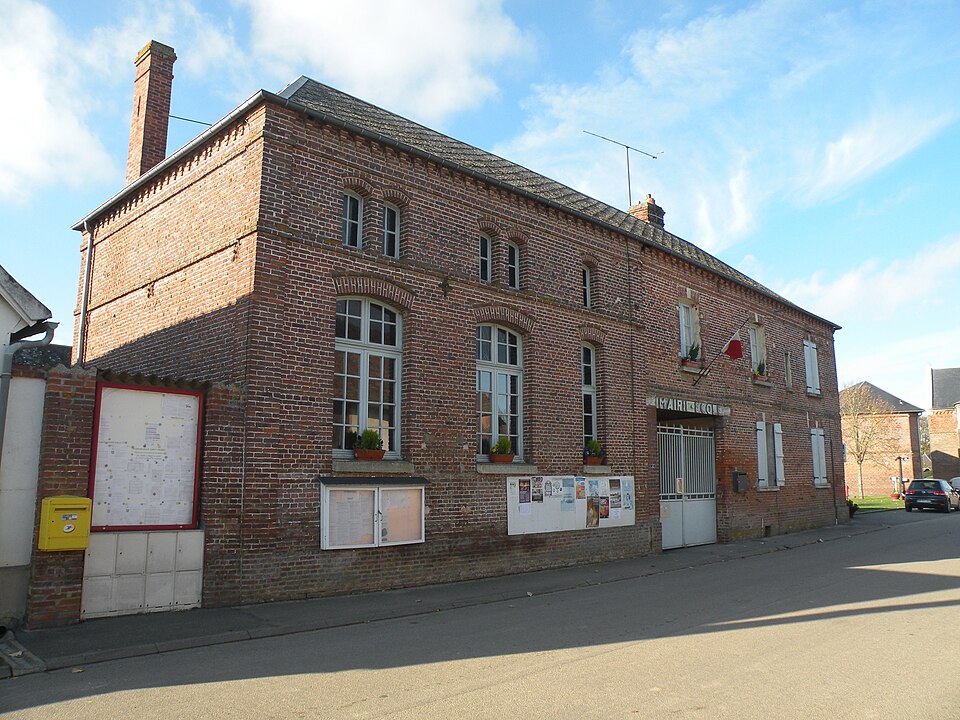Maisoncelle — Saint — Pierre mairie