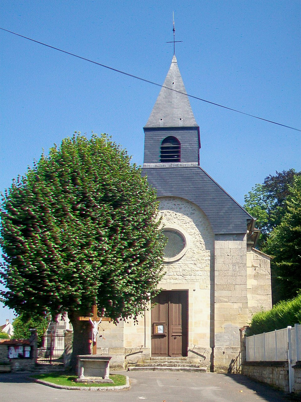 Monceaux (60), église Notre — Dame