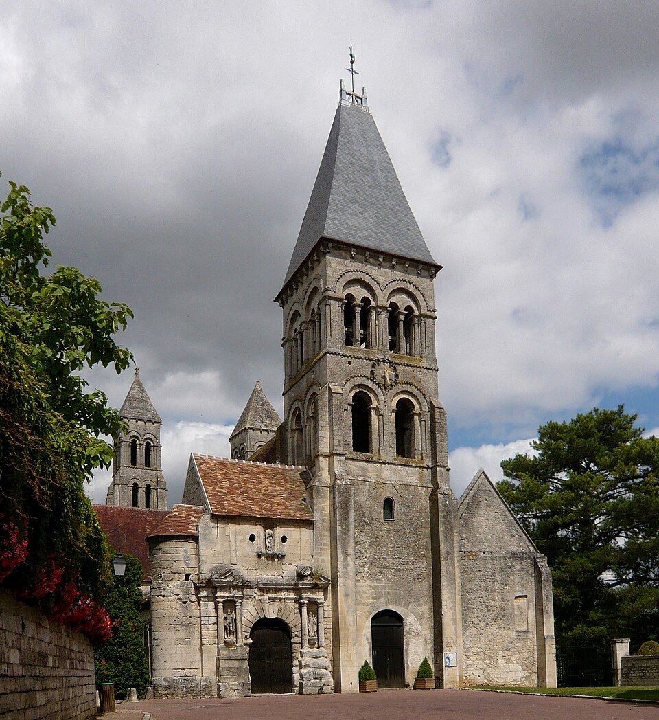 Morienval — abbaye — façade — 2