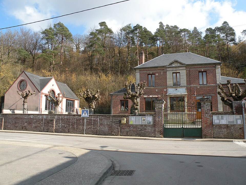 Mairie ecole mortefontaine en t