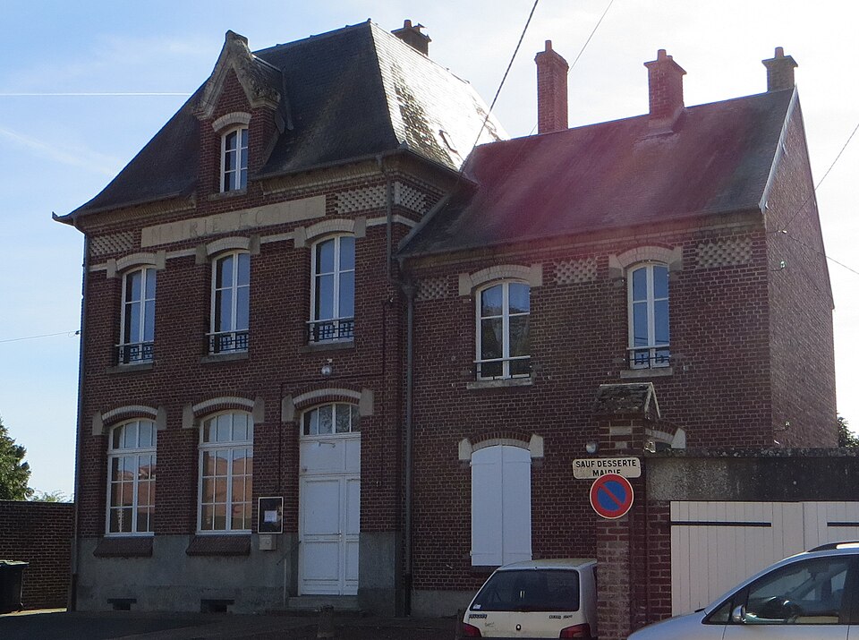 Le Ployron — Mairie 2