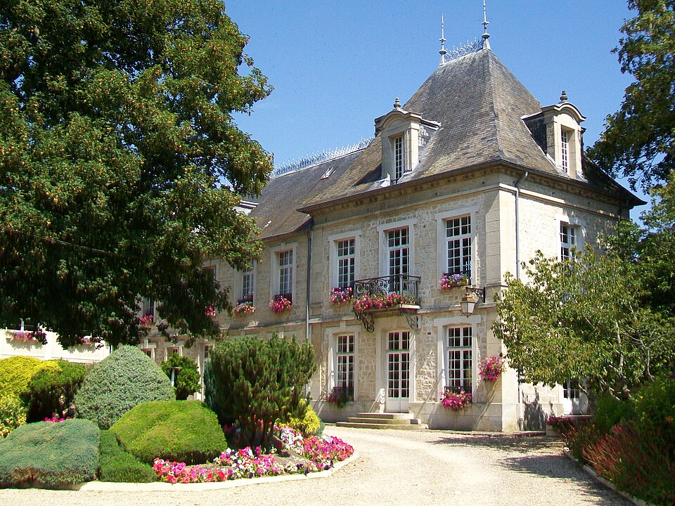 Précy — sur — Oise (60), château des Érables, rue des Tournelles