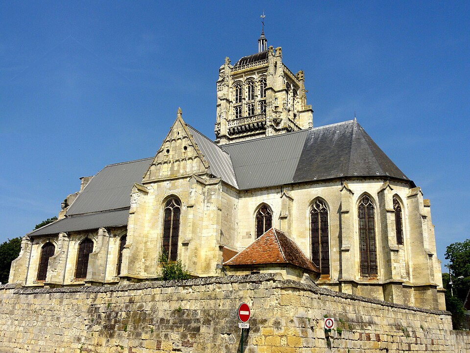 Ravenel (60), église Notre — Dame, vue depuis le sud — est 1