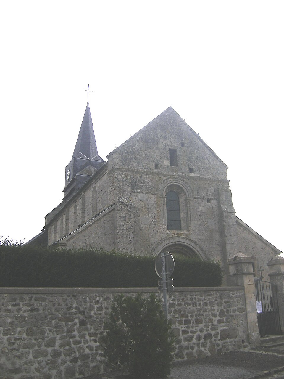 FR — 02 — Royaucourt