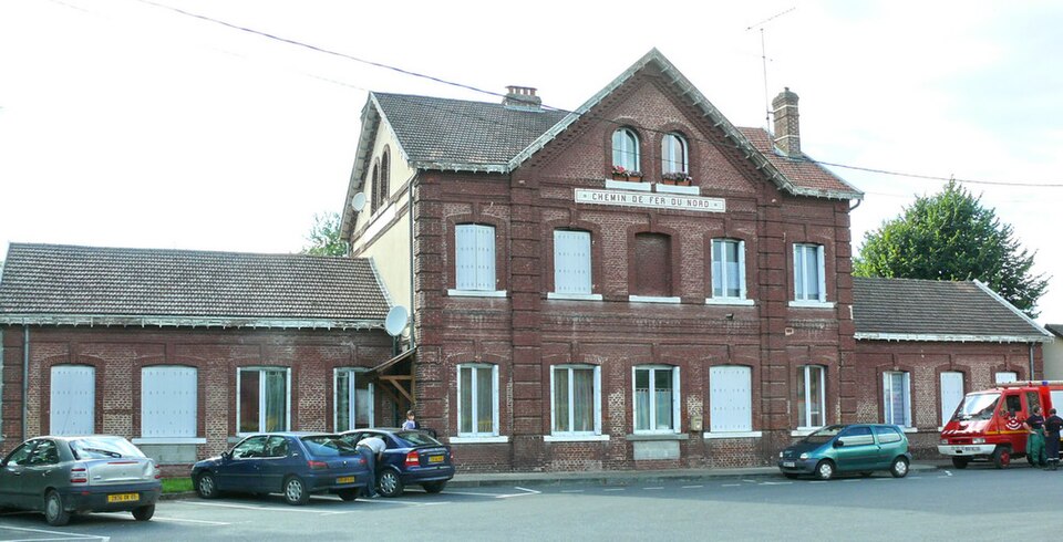Gare de Saint — Omer — en — Chaussée (façade ext)