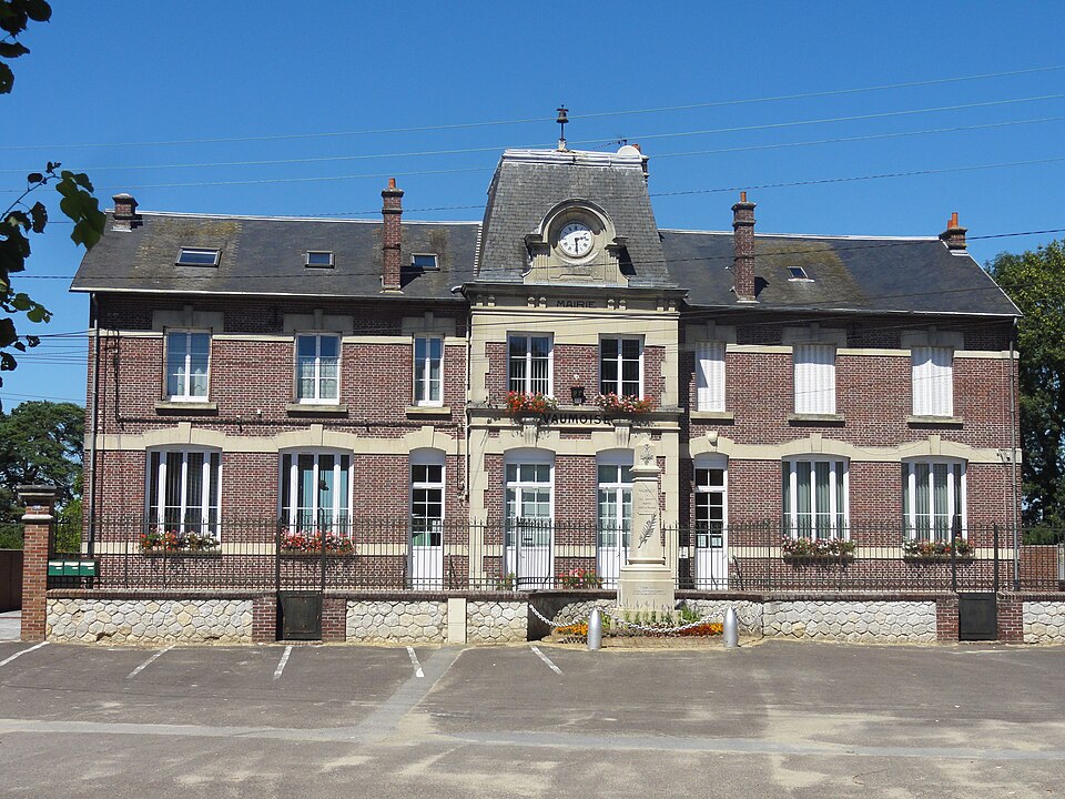 Vaumoise (60), mairie, RD 1324 8