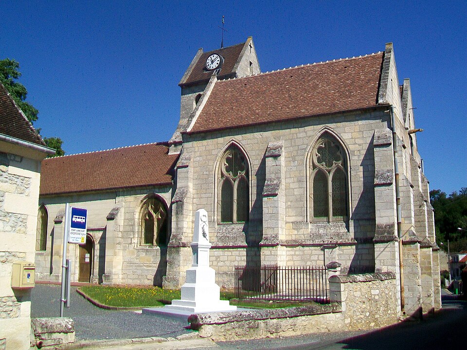 Verderonne (60), église Saint — Hilaire, rue de l'Église 02