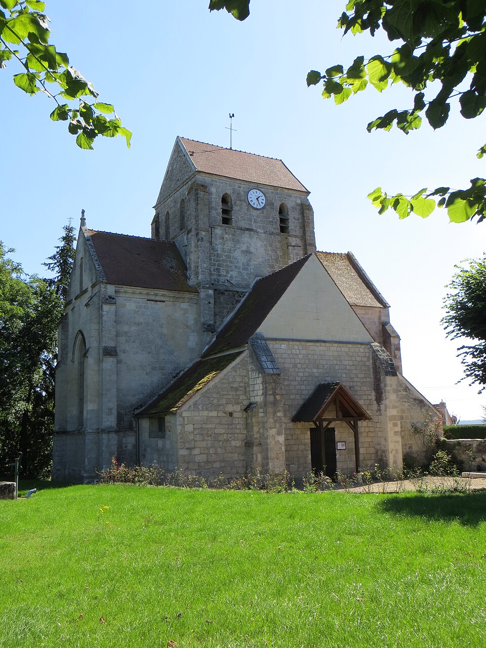 La Villeneuve — sous — Thury — Église Saint — Laurent 2