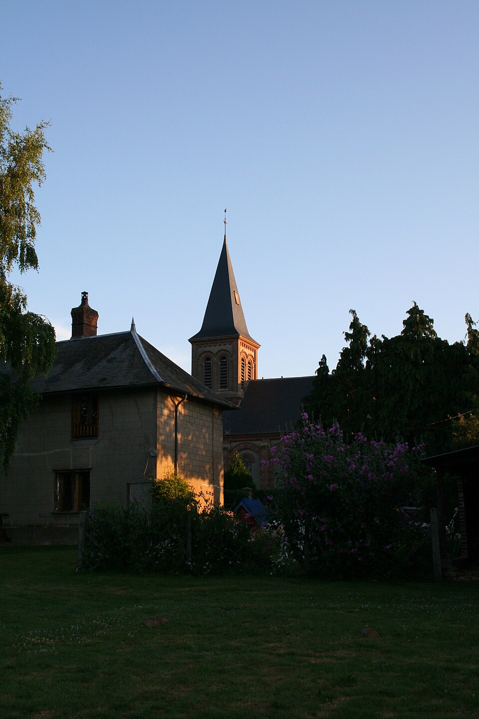 Villers — sur — Bonnières Eglise