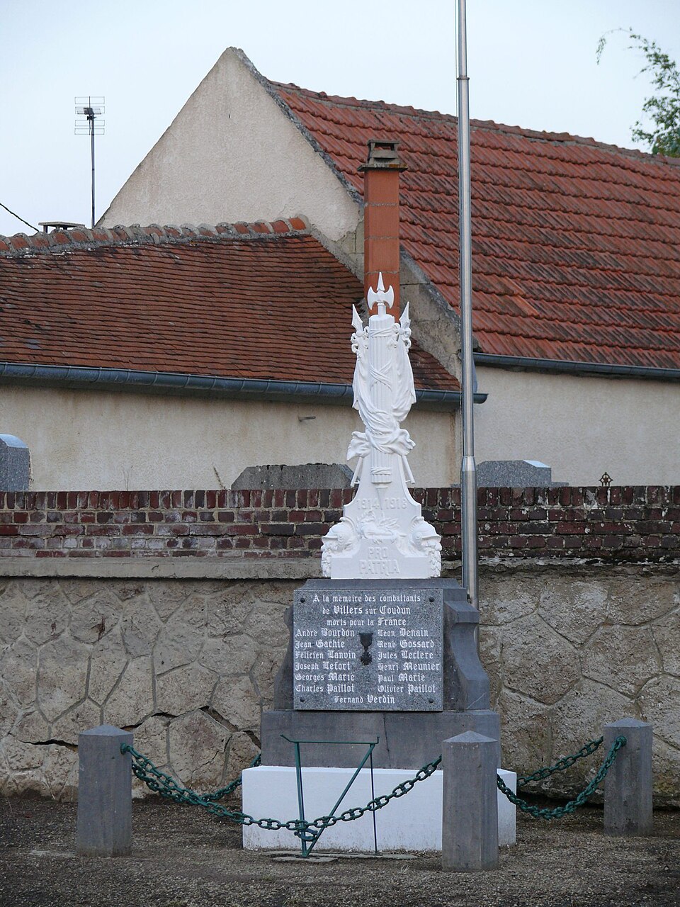Villers — sur — Coudun — Monument aux morts