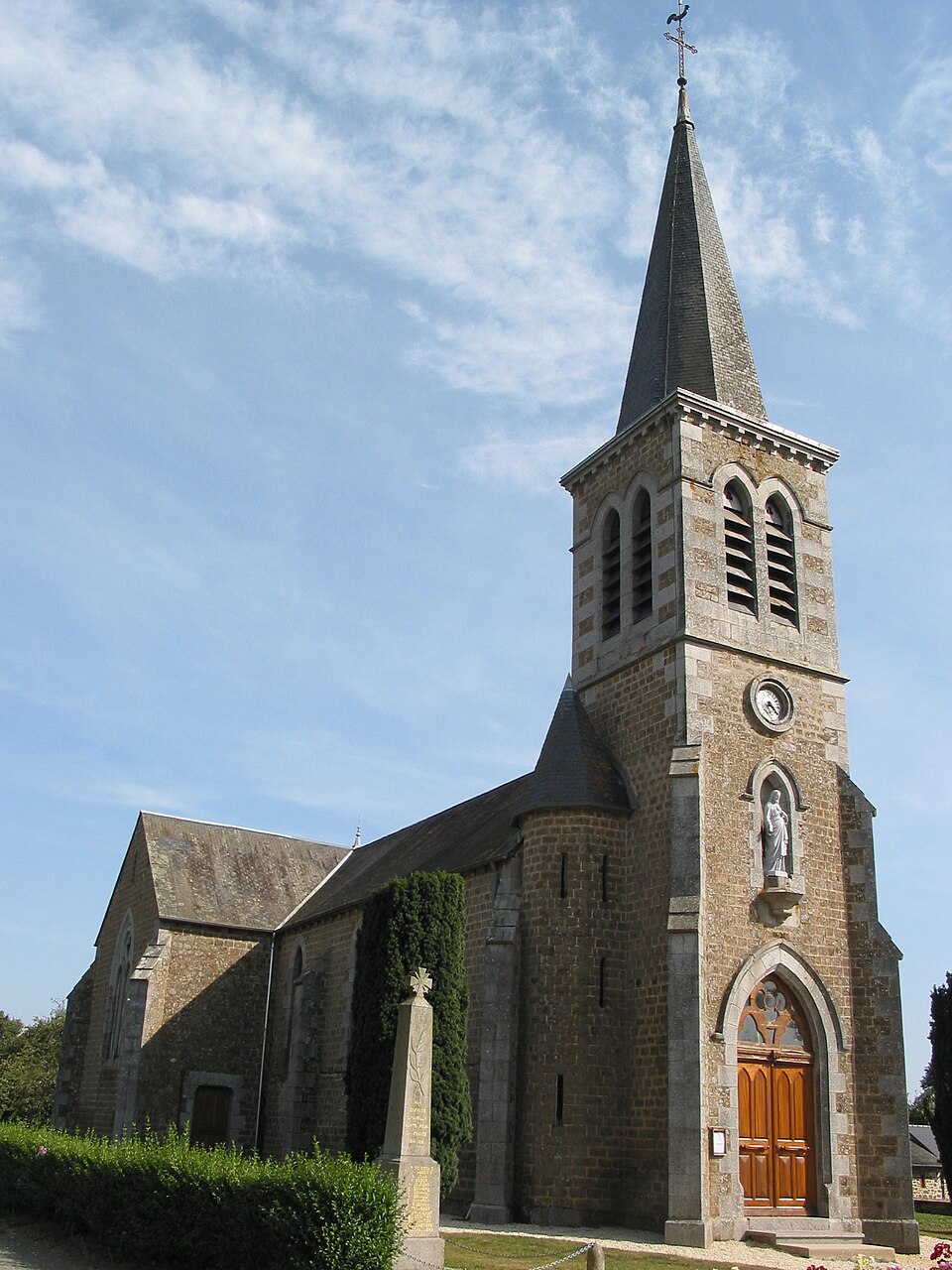 Eglise d'Avrilly, Orne, France 03