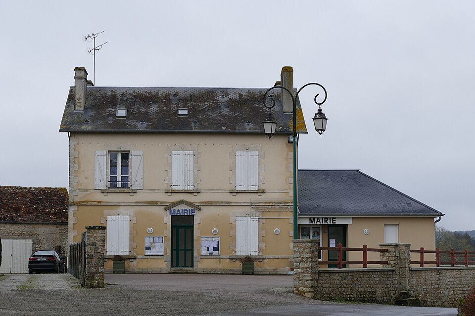 La Chapelle — près — Sées — Mairie — 1