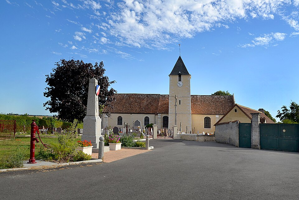 Église Saint — Martin et monument aux morts de Goulet