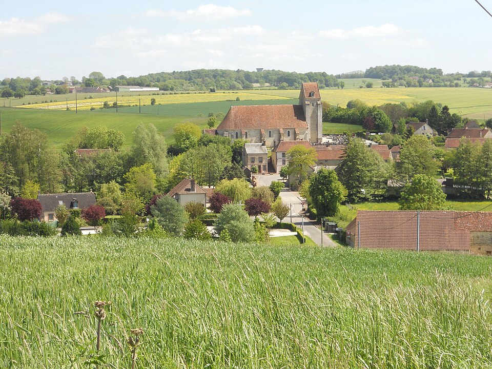 Le bourg de Sainte — Céronne