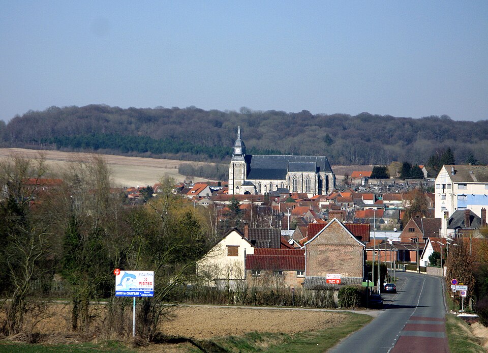Auxi — le — Château panorama 1