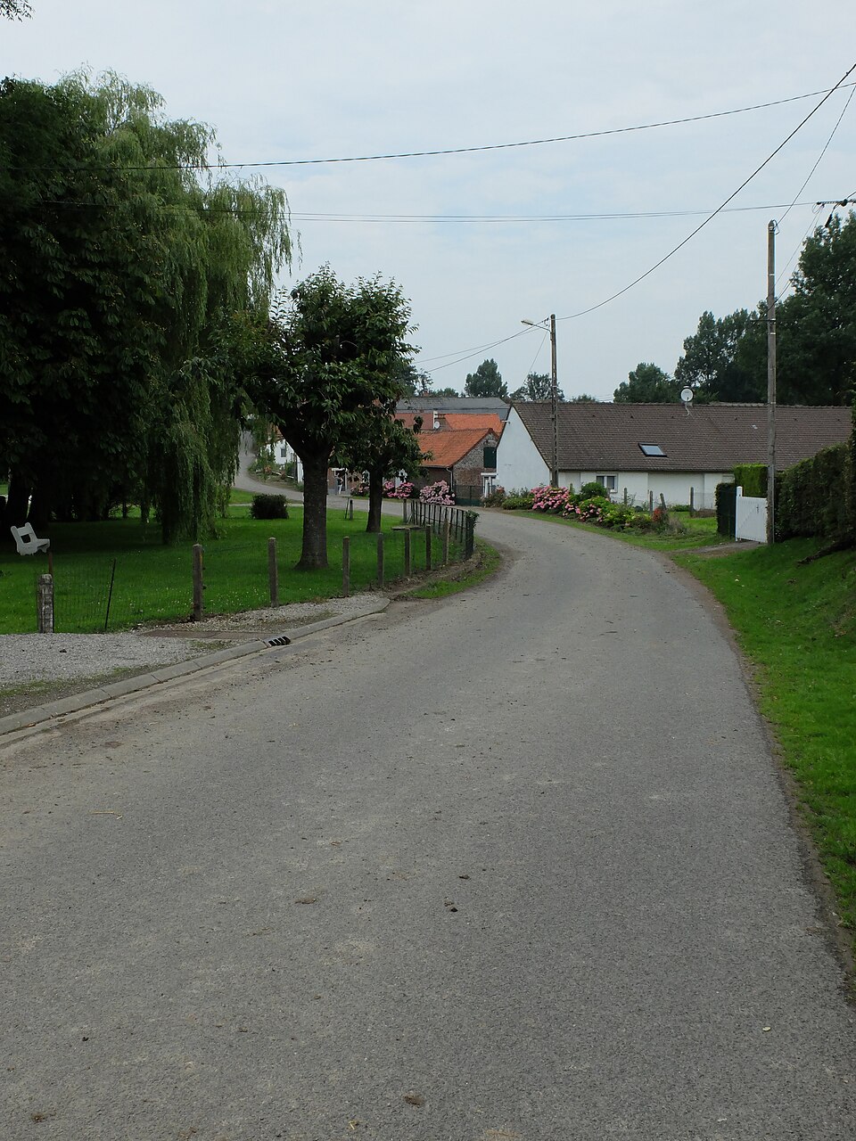 Avesnes — Rue de l'église
